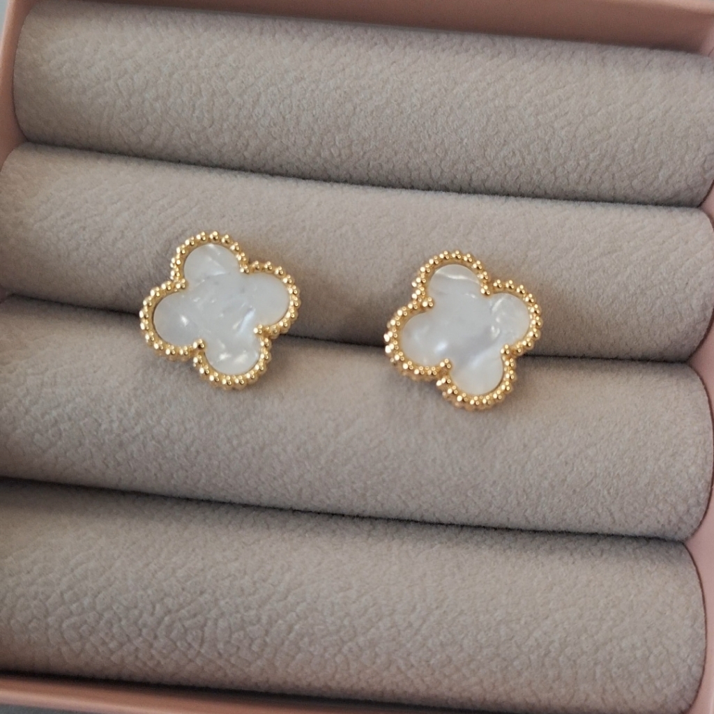 Mother Pearl Clover Stud Earrings